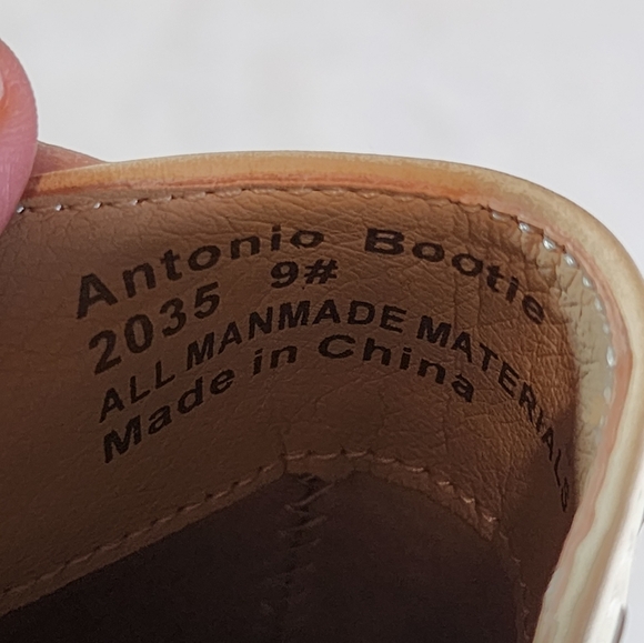 Seven Antonio Bootie 2035 White Studded Western Ankle Boots Size 9 - Picture 11 of 11